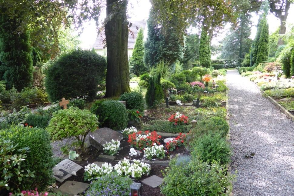 Kath. Waldfriedhof Hackenberger Straße